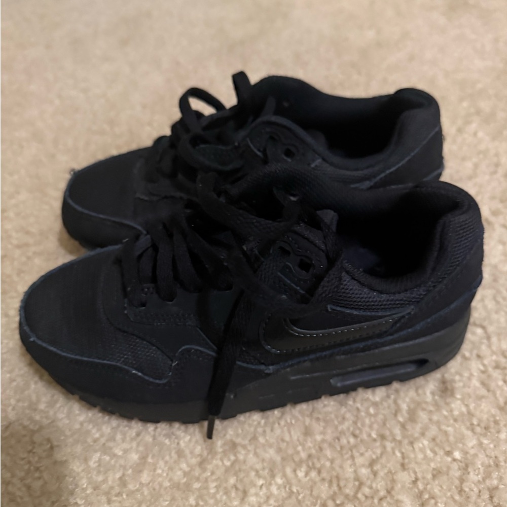 Nike Kids Black Sneakers